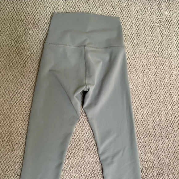 Lululemon Wunder Train High Rise Leggings - Picture 7 of 8